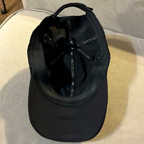 EUC - MISSION - Vented Cooling Performance Hat - Unisex - Picture 3 of 3